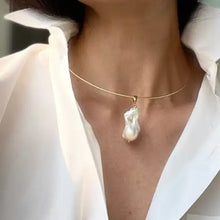 Gold Wire Choker Necklace