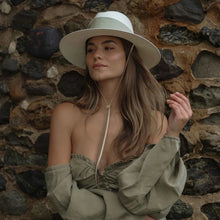 Freya Field Gardenia Hat in Moss/Melon