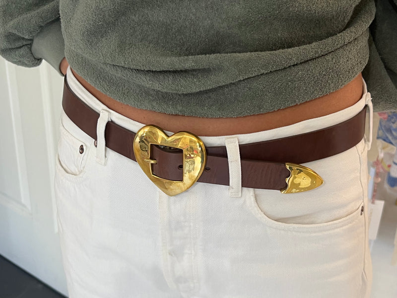 Streets Ahead Brass Hammered Heart Belt in Cognac – mitylene