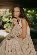 The Lola Original Blanket