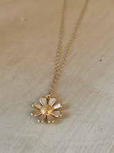 Short Gold Chain Necklace with Flower Pendant