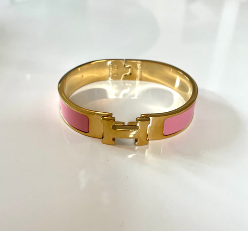 Gold H Cuff Bracelet in Light Pink